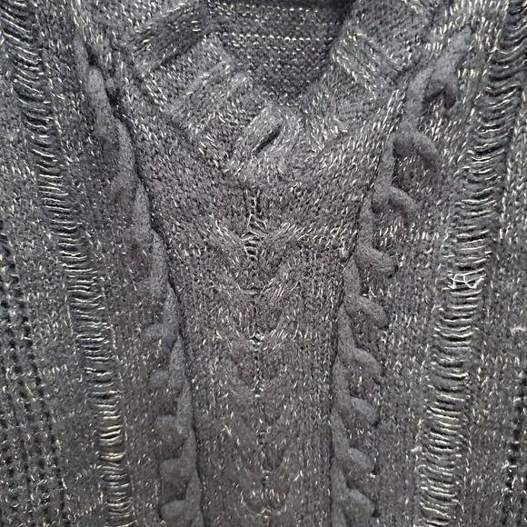 Romeo + Juliet Couture Black Silver‎ Metallic Thread Wool Knit V-Neck Sweater M - Picture 4 of 7